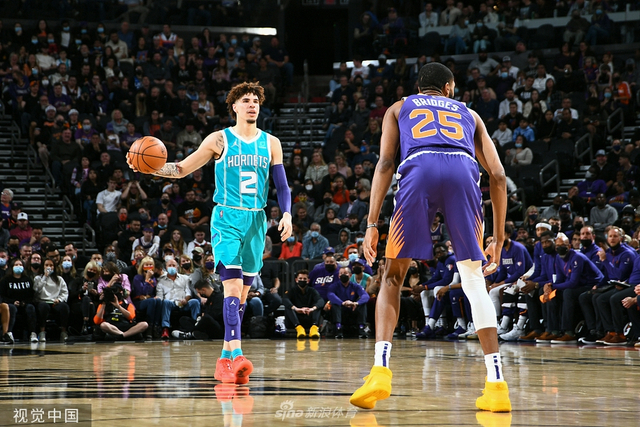 这一强劲对 这一强劲对